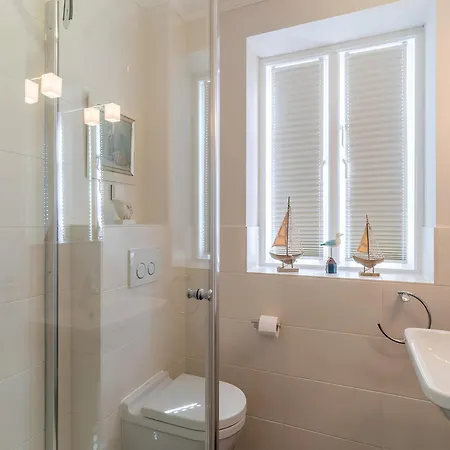 Doppelhaushaelfte In Ruhiger Lage, Cleaning Included Vakantiehuis *