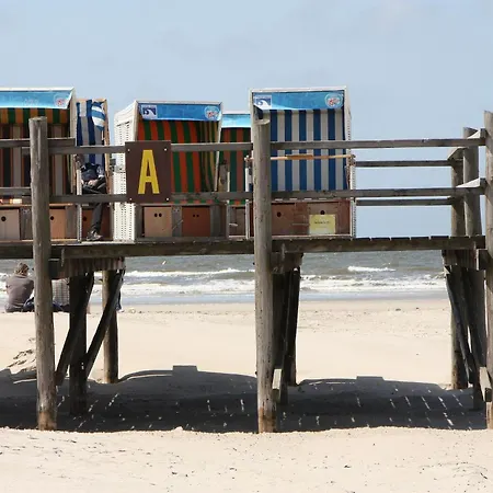 Vakantiehuis Doppelhaushaelfte In Ruhiger Lage, Cleaning Included *